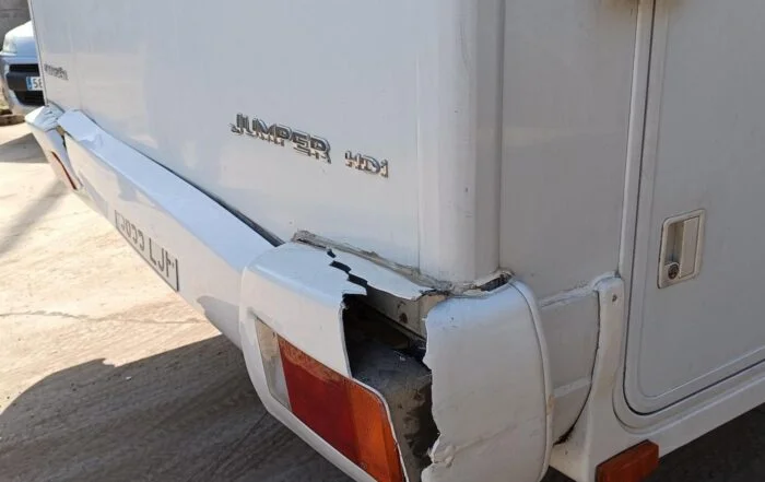 Reparación pieza descatalogada, detalle golpe